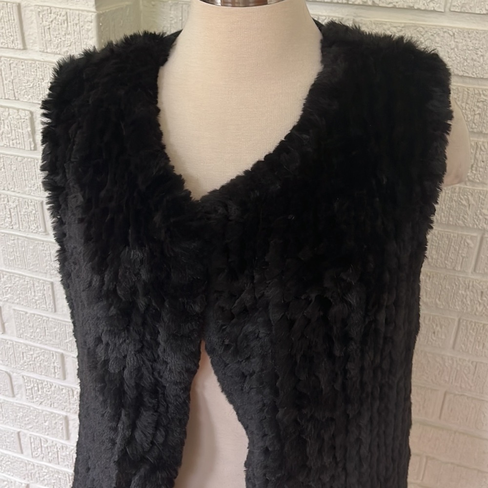 Nanette Lepore Black Faux Fur Vest - Picture 2 of 7